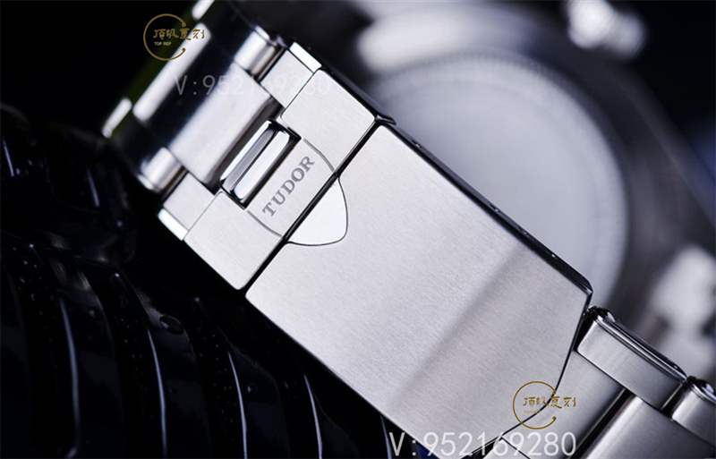 ZF廠帝舵M79030碧灣海軍藍復刻表做工怎么樣-復刻表