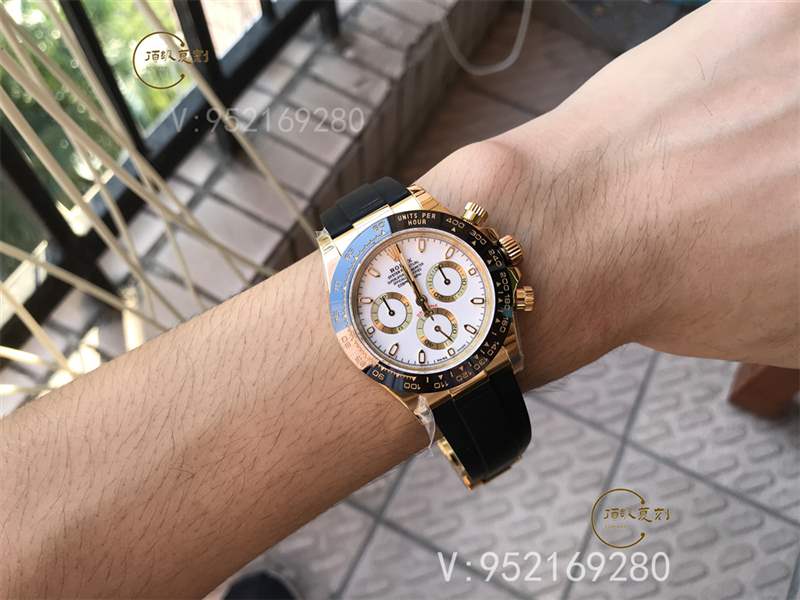 常見的海鷗2824機(jī)芯和西鐵城9015機(jī)芯復(fù)刻表那個好-復(fù)刻表