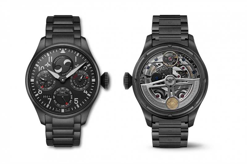 IWC萬(wàn)國(guó)最新Pilot's Watch Timezoner TOP GUN Ceratanium-復(fù)刻表