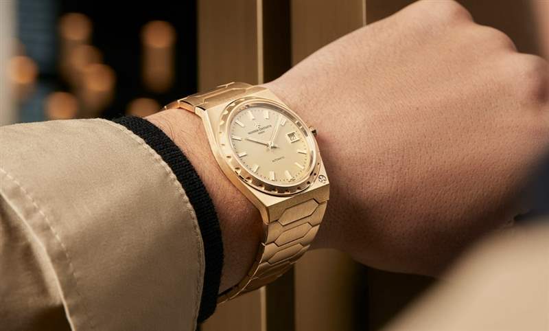 格調的代表：江詩丹頓Historiques 222 復古金潮之必要-復刻表