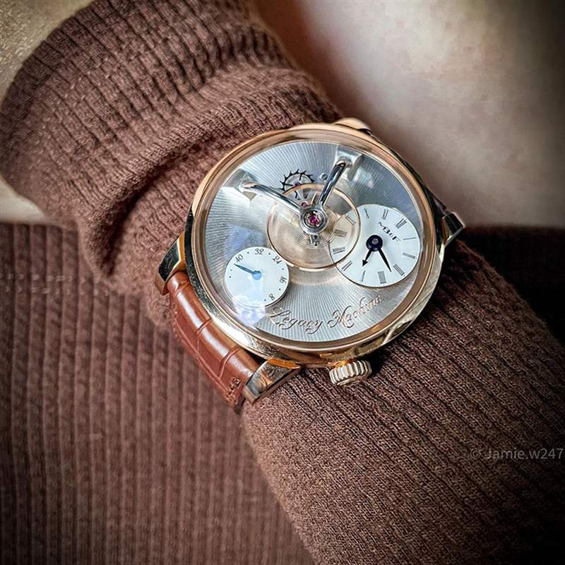 懂表的女人最美麗! 你必須follow的@jamiewatch247-復刻表