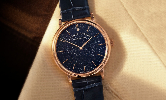 耀眼星夜｜朗格Saxonia Thin砂金石玻璃18K玫瑰金新色-復刻表