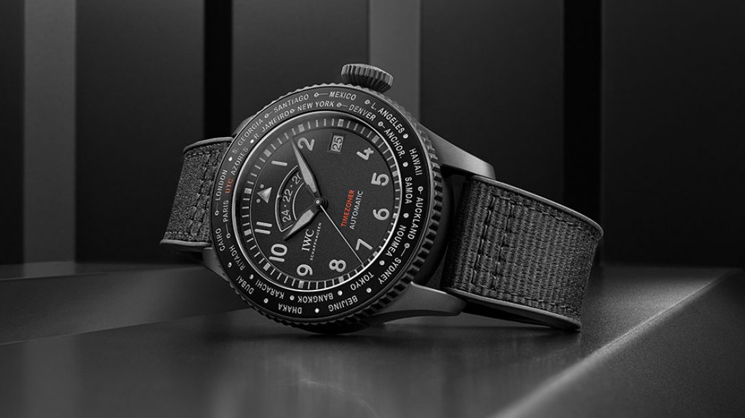 萬國(guó)表飛行員腕表 TIMEZONER頂槍 CERATANIUM-復(fù)刻表