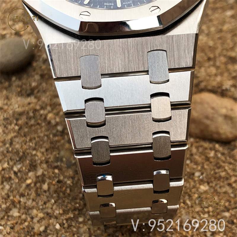 XF廠愛彼15202鋼王復(fù)刻質(zhì)量怎么樣,會(huì)出現(xiàn)一眼假嗎-復(fù)刻表