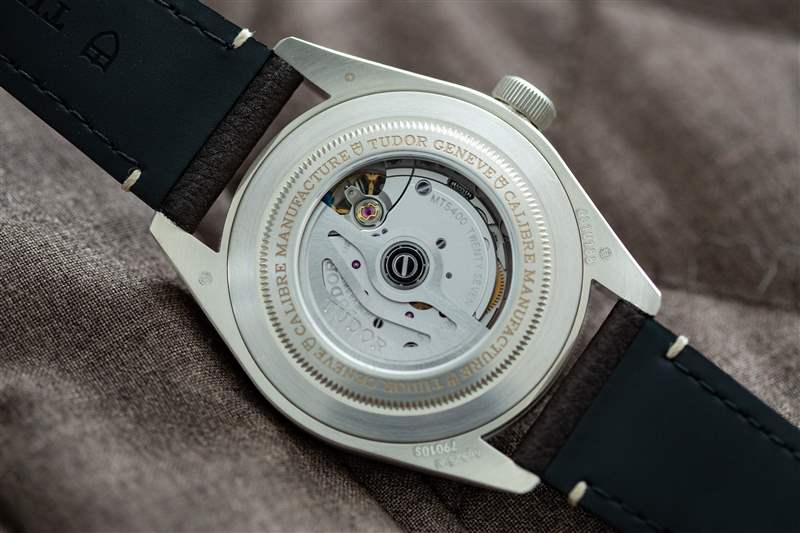 帝舵全新推出黑灣五十八 925-復(fù)刻表