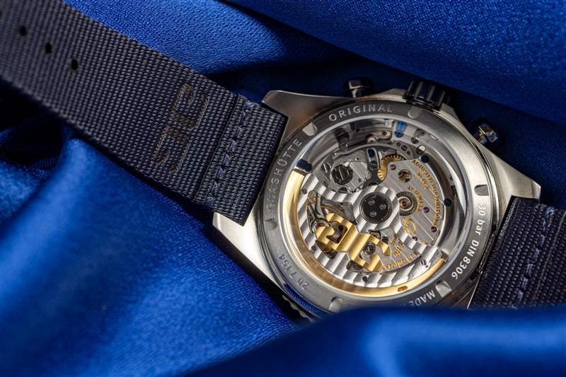 正在推出格拉蘇蒂原創(chuàng)發(fā)布首款潛水員計時碼表-復刻表