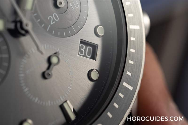 18K紅金藍(lán)面、23級(jí)鈦灰面，Blancpain五十噚深潛器飛返計(jì)時(shí)碼表兩款延伸新作-復(fù)刻表