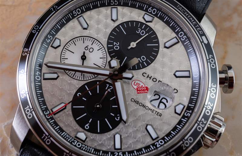 駕駛California Mille 復古跑車拉力賽的一天，佩戴蕭邦腕表-復刻表