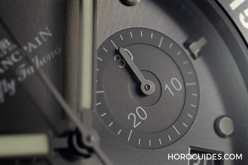 18K紅金藍(lán)面、23級(jí)鈦灰面，Blancpain五十噚深潛器飛返計(jì)時(shí)碼表兩款延伸新作-復(fù)刻表