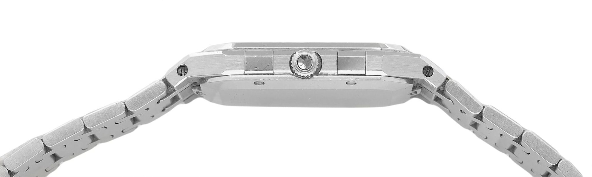 Royal Oak Rectangular Quartz 6005手錶(Source:sothebys) AP皇家橡樹手表竟有不同形狀長方形表殼太奇特生產(chǎn)10年遭叫停-復(fù)刻表