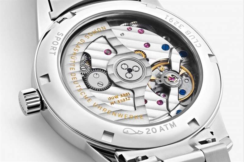 出眾的技術 NOMOS Glashütte全新Club Sport neomatik腕表推出煥然一新的尺寸和配?設計-復刻表