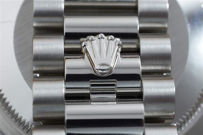 勞力士新款鉑金星期日歷腕表盡在表圈之上-復刻表