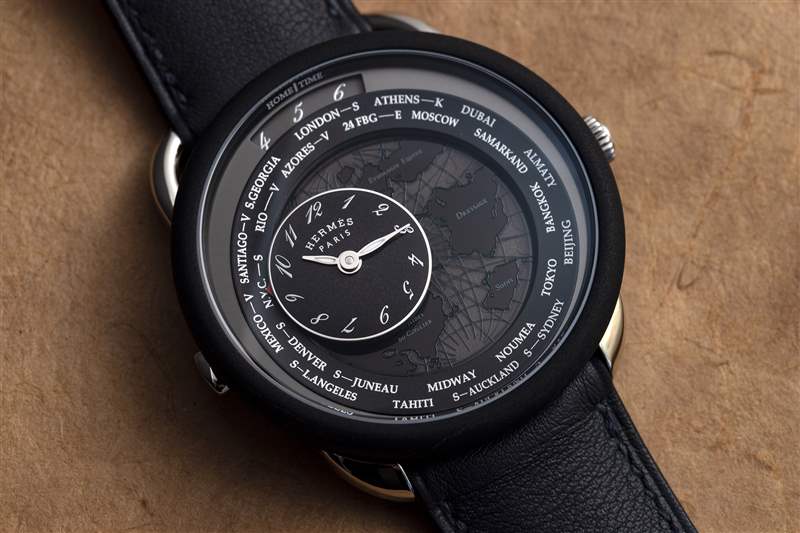 推出愛馬仕Arceau Le Temps Voyageur雙時區腕表,鼓勵您走出家門-復刻表