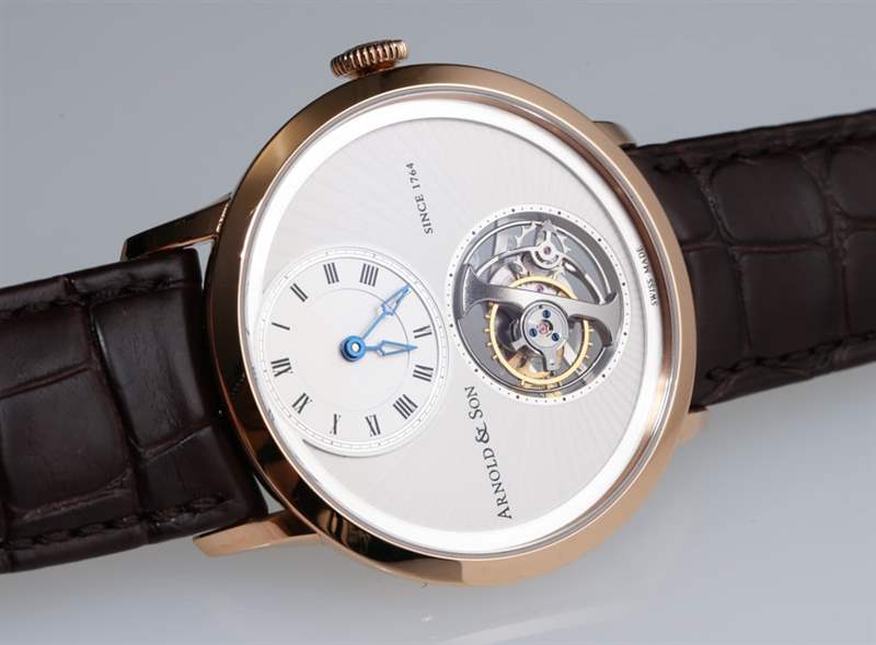 Arnold & Son UTTE“超薄陀飛輪”手表評論-復刻表