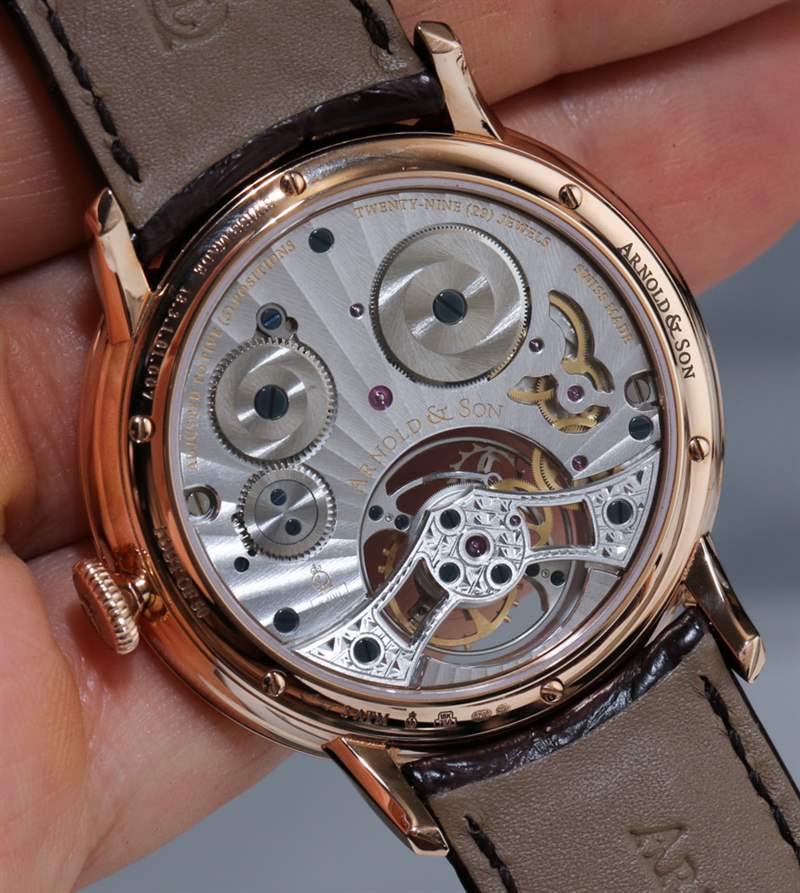 Arnold & Son UTTE“超薄陀飛輪”手表評論-復刻表