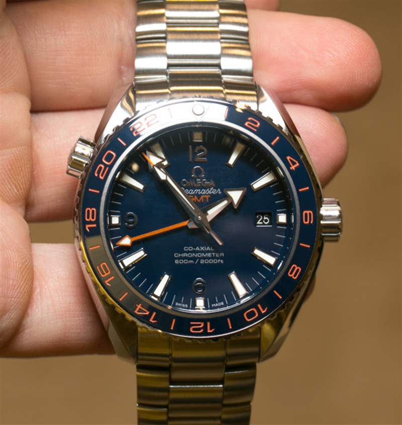 歐米茄海馬系列海洋宇宙格林威治標準時間腕表上手體驗-復刻表