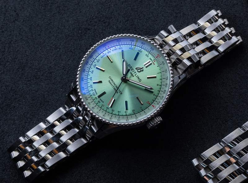 首次上手體驗(yàn):百年靈Navitimer 36和32腕表專為女性打造-復(fù)刻表