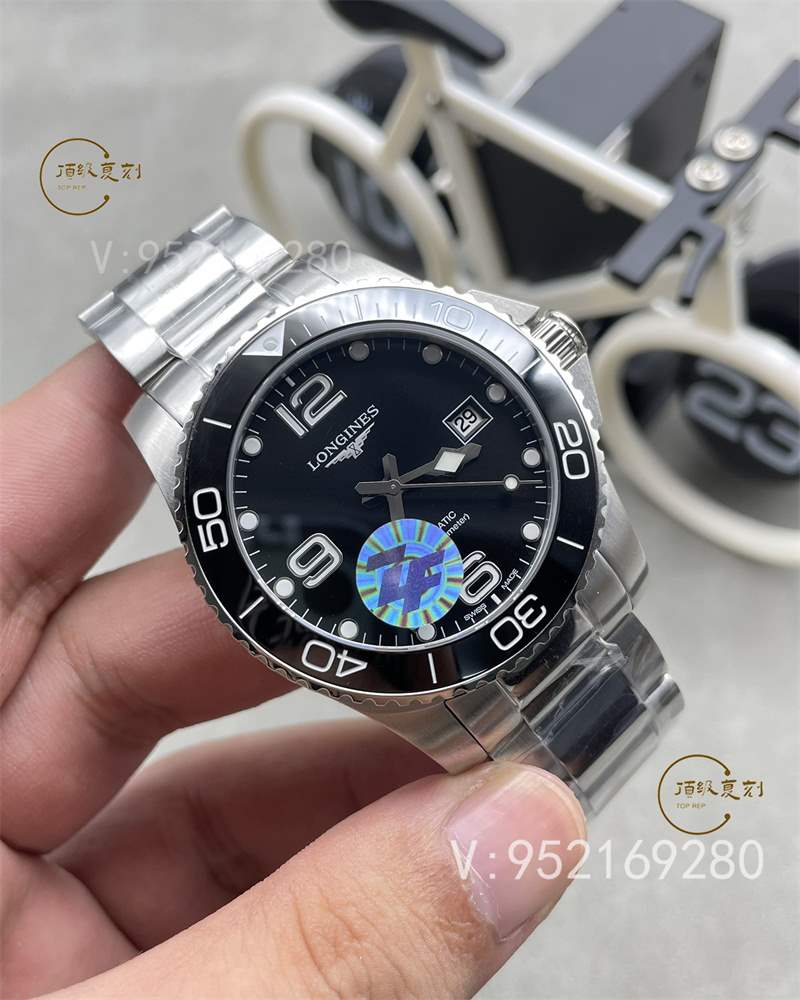 為什么不能隨便送女生手表(看完原因別再送錯了)-復(fù)刻表