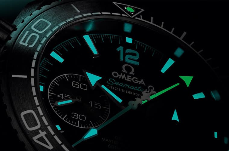 歐米茄以海馬Planet Ocean計(jì)時(shí)碼表為基礎(chǔ)創(chuàng)作最新阿聯(lián)酋航空紐西蘭ETNZ船隊(duì)聯(lián)名表-復(fù)刻表