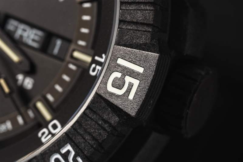 手表評測:Traser P99 Q戰(zhàn)術(shù)碳纖維手表-復(fù)刻表