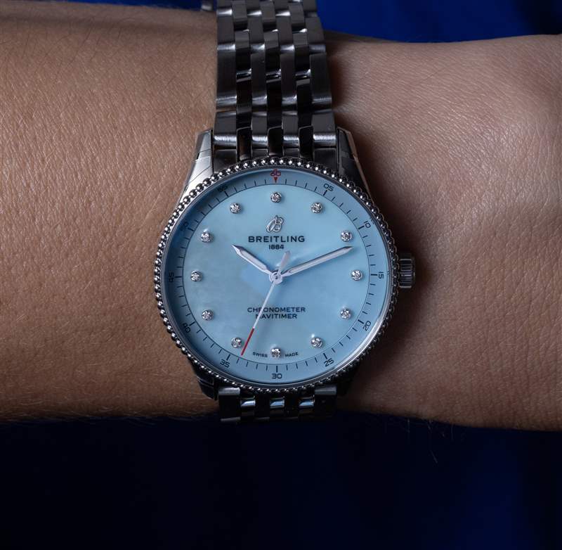 首次上手體驗(yàn):百年靈Navitimer 36和32腕表專為女性打造-復(fù)刻表