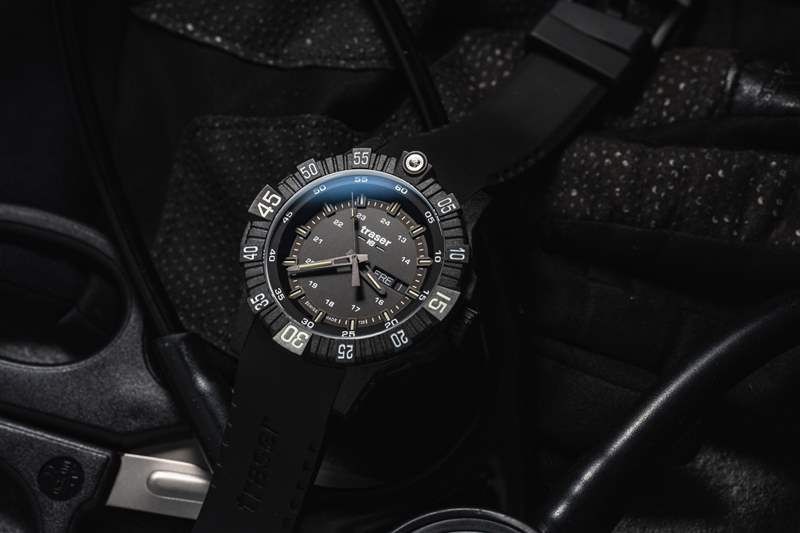 手表評測:Traser P99 Q戰(zhàn)術(shù)碳纖維手表-復(fù)刻表