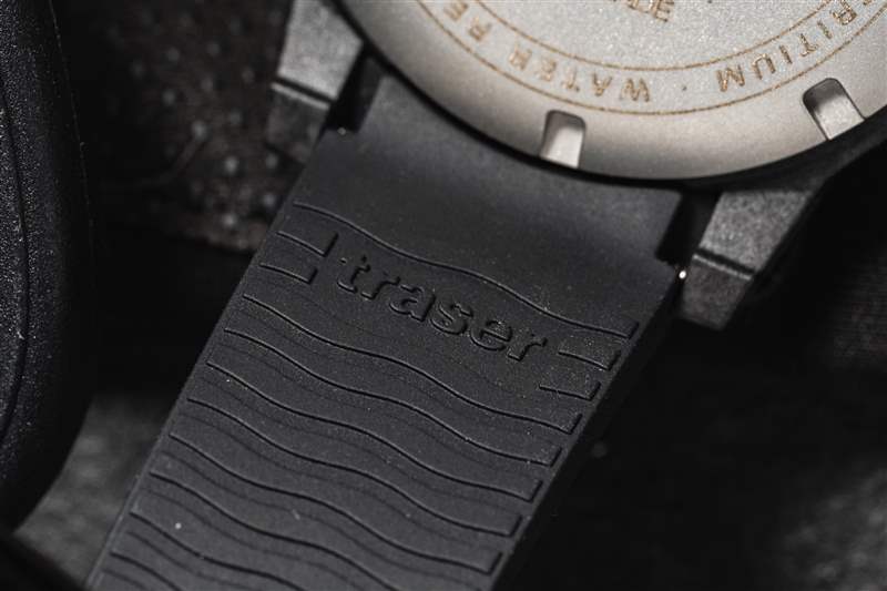 手表評測:Traser P99 Q戰(zhàn)術(shù)碳纖維手表-復(fù)刻表