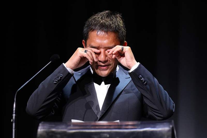 梁朝偉勇奪威尼斯終身成就獎成亞洲首例手上配飾反映個人特質-復刻表