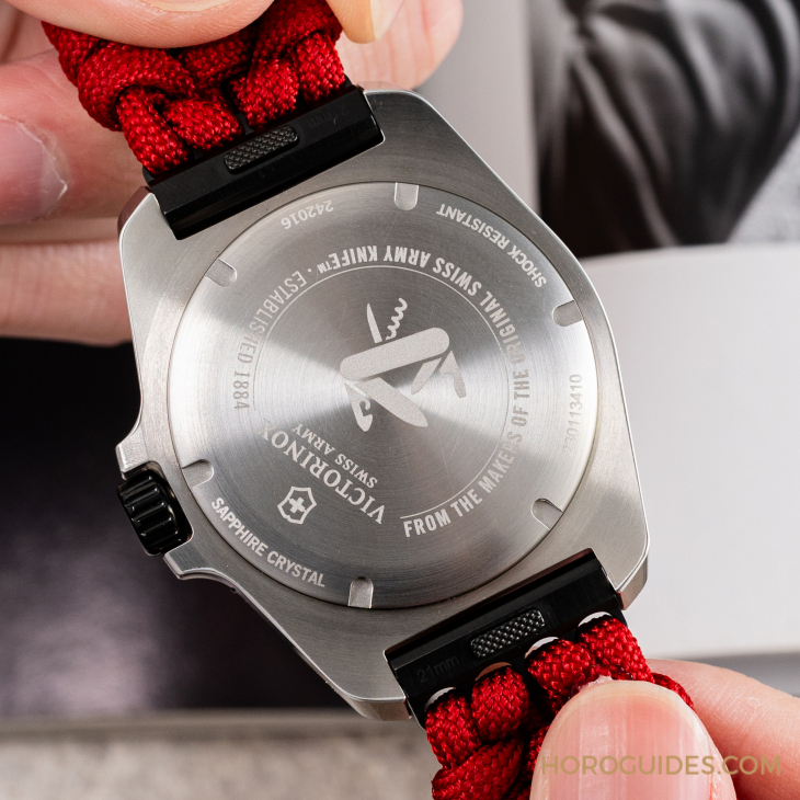 配備編織傘繩帶&nbsp;最潮限量款也是超級(jí)工具表-復(fù)刻表