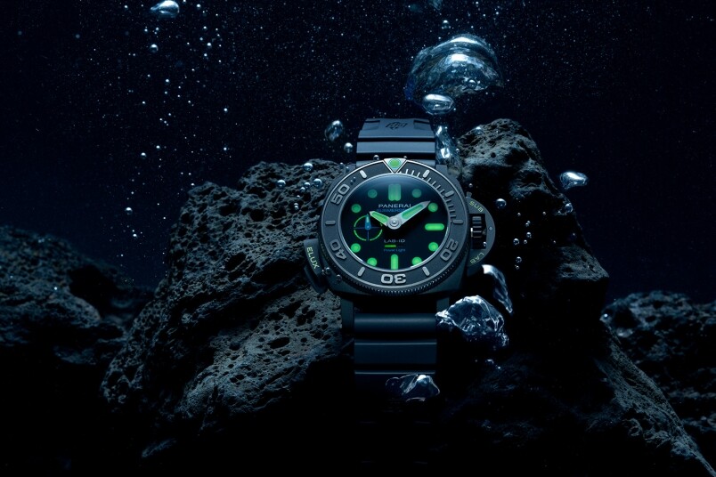 夜光功能新高度！ Panerai全新Submersible Elux LAB-ID腕表 以純機(jī)械一鍵開(kāi)關(guān)發(fā)光系統(tǒng)