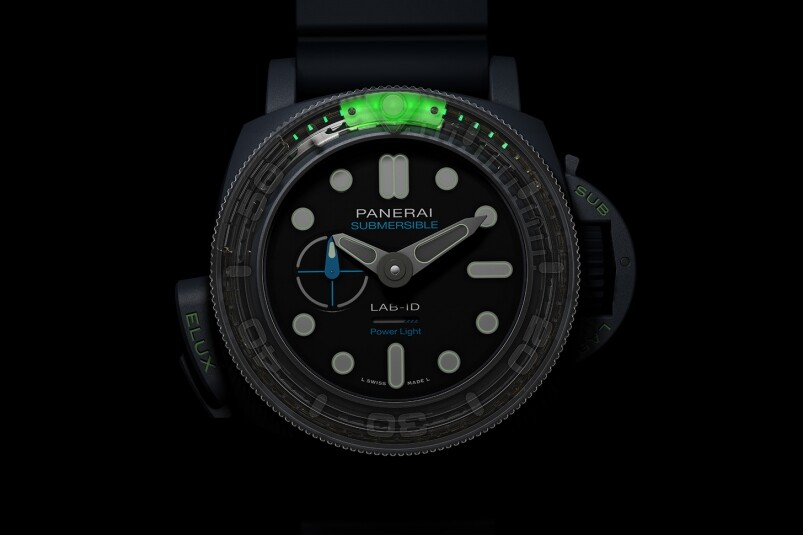 夜光功能新高度！ Panerai全新Submersible Elux LAB-ID腕表 以純機(jī)械一鍵開(kāi)關(guān)發(fā)光系統(tǒng)-復(fù)刻表
